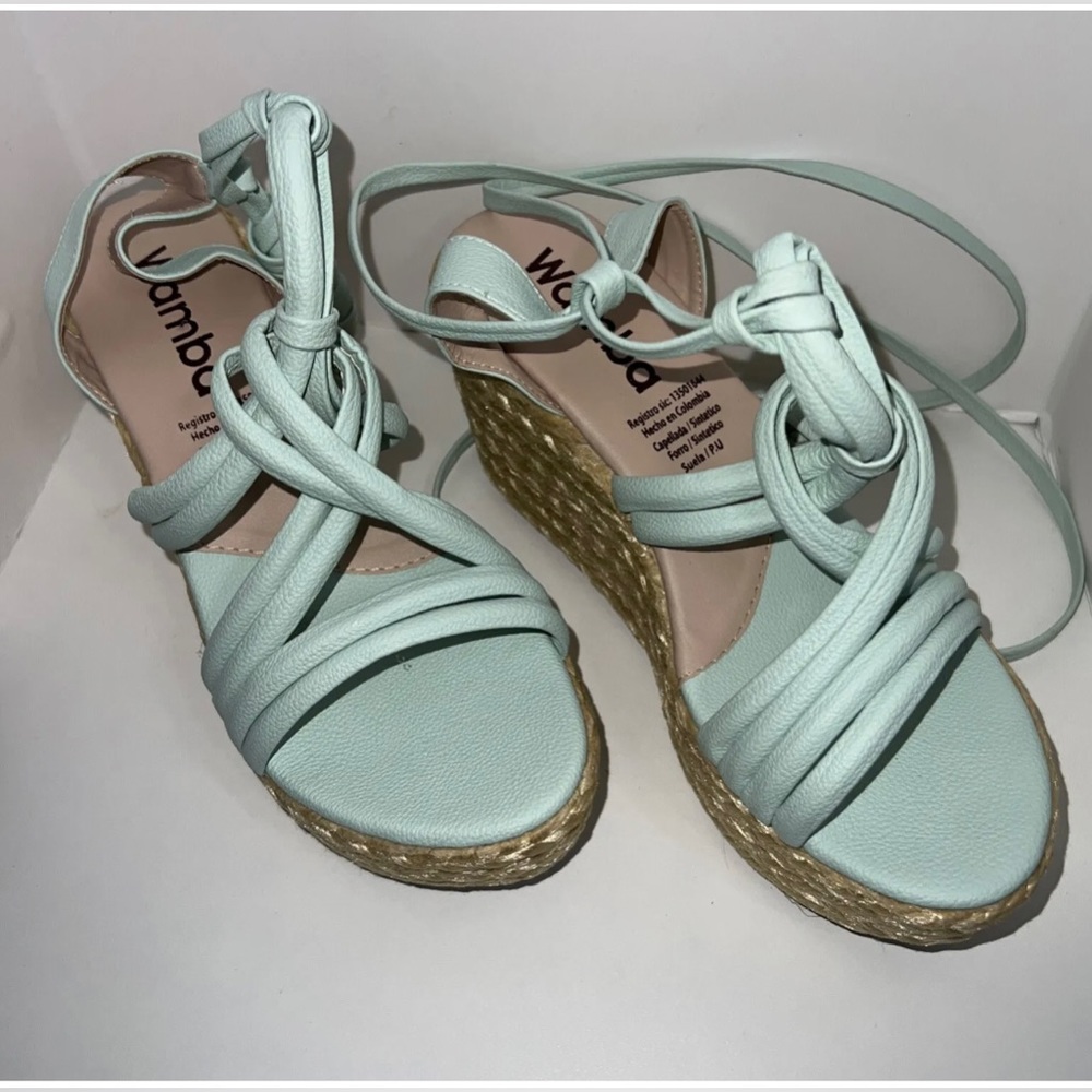 Wamba  Colombian Women  Strappy Green Plaform Sandals size 38
